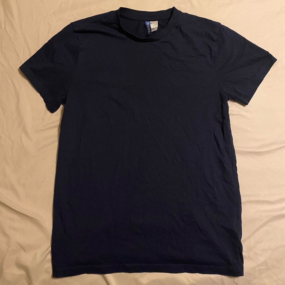 Navy H&M tee shirt